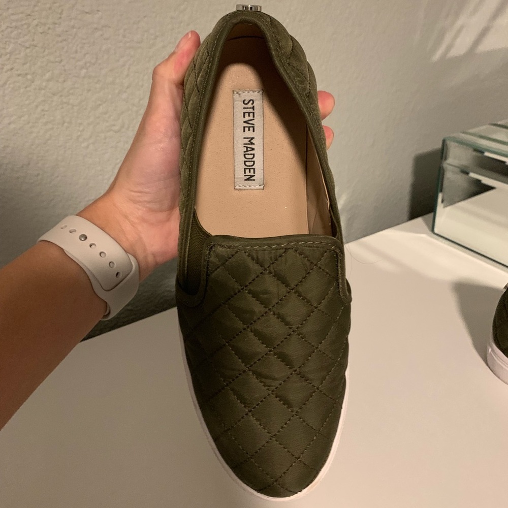 Steve Madden Slip On Sneaker